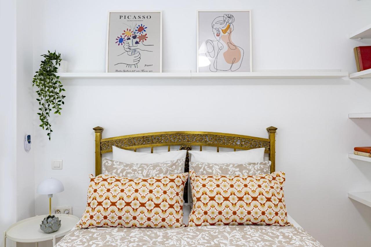 Mariana & Ganivet - Hostatel Appartement